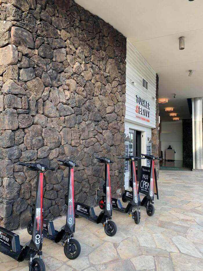 Rent a scooter in Honolulu